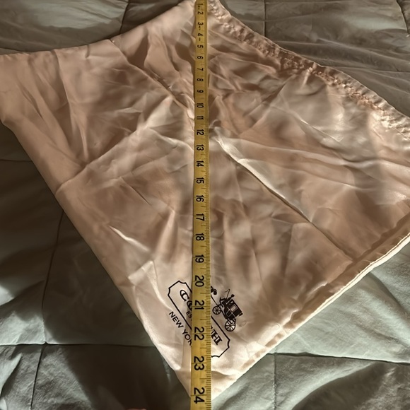 Coach Signature Logo Scribble Print Wristlet Wallet Gold Leather nwt - Picture 13 of 15